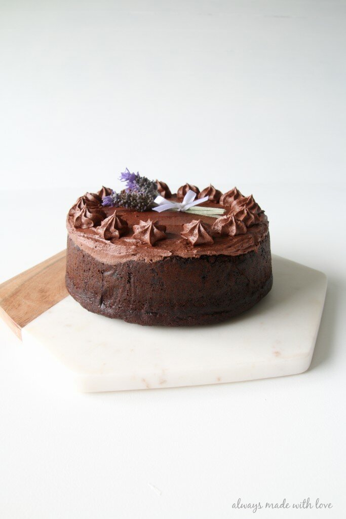 chocoholic-choccie-cake