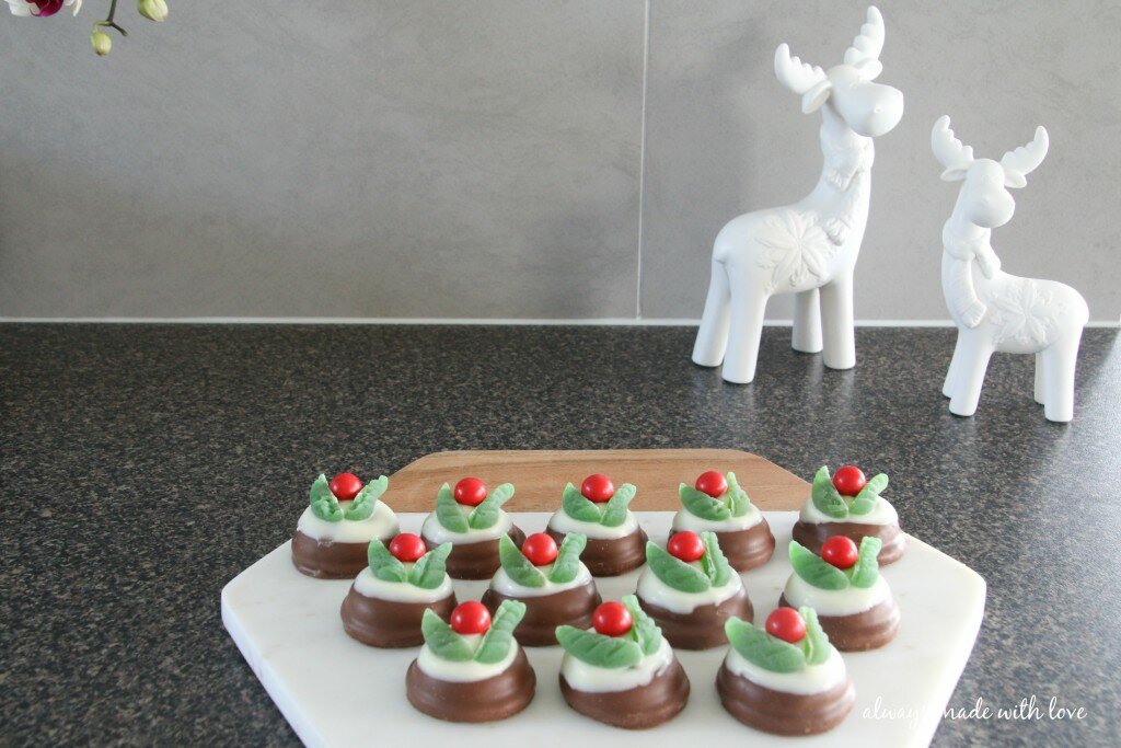 Mini Chocolate Christmas Puddings